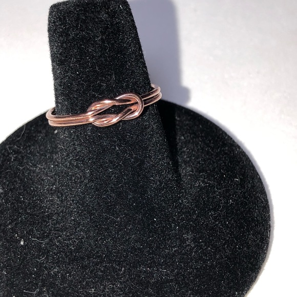 15/20 Rose-Gold Filled double knots ring,S:7 - Picture 4 of 9